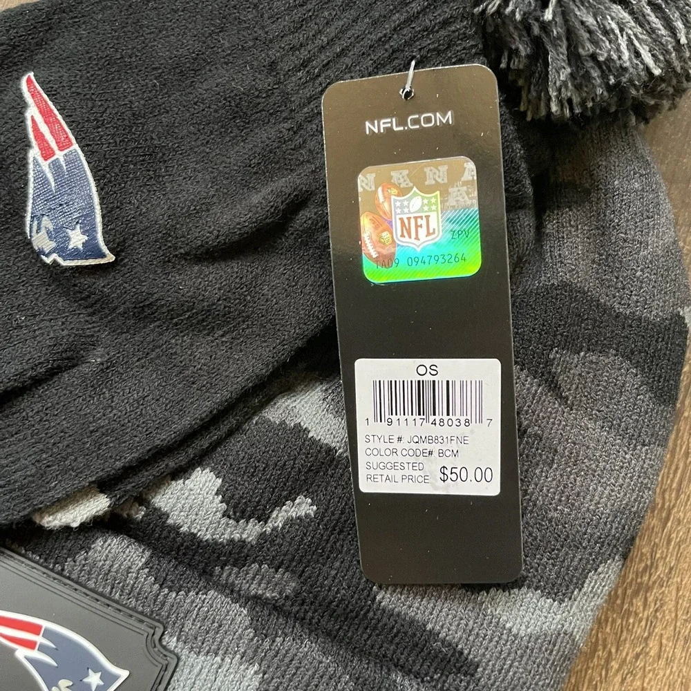 NFL New England Patriots Salute To Service Green Camo Beanie Gloves Set NEW